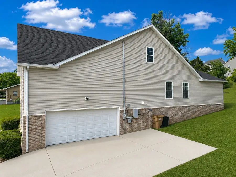 200 Larkin Springs Rd, Madison, TN 37115 - #3