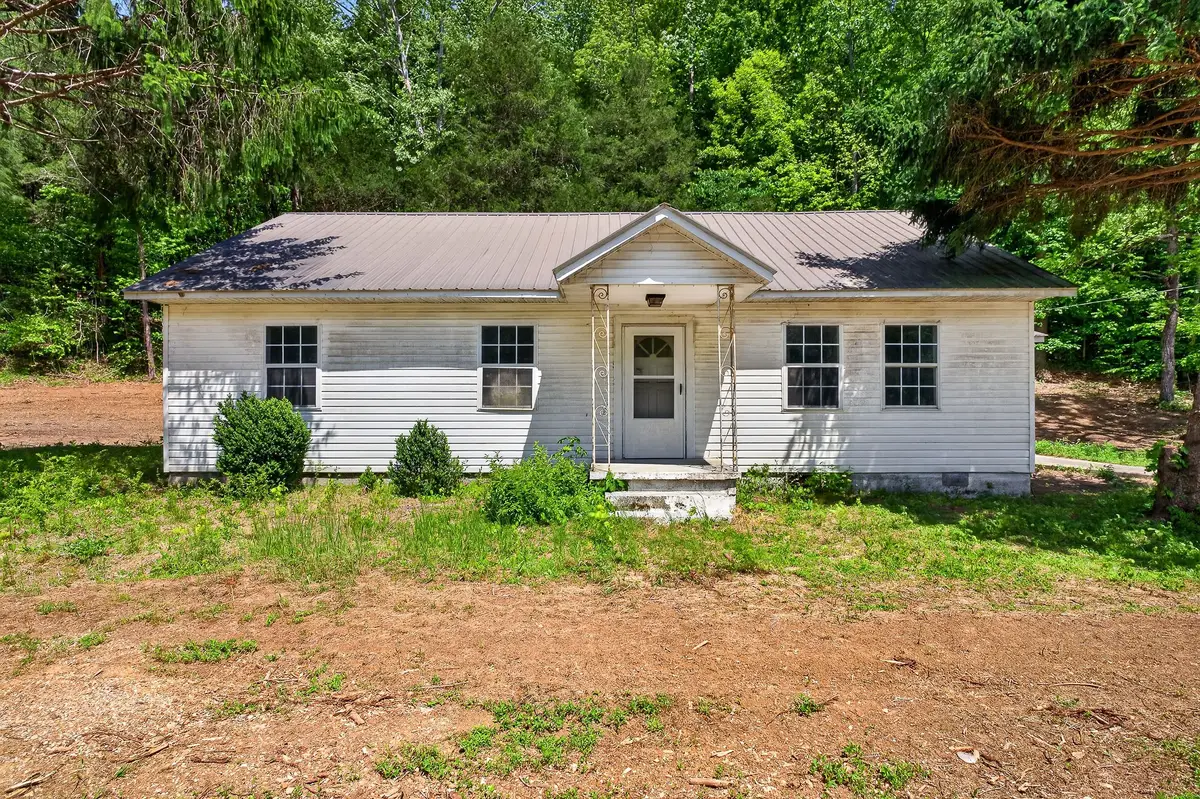 2176 Jennings Creek Hwy, Whitleyville, TN 38588 - #1