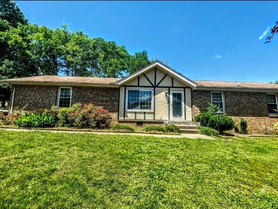 703 Lucien Dr, Goodlettsville, TN 37072 - #1