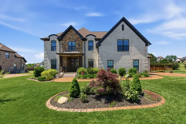 1504 Mcintosh Dr, Mount Juliet, TN 37122