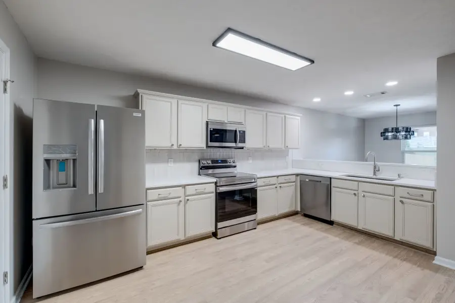 1053 Gannett Rd, Hendersonville, TN 37075 - #2