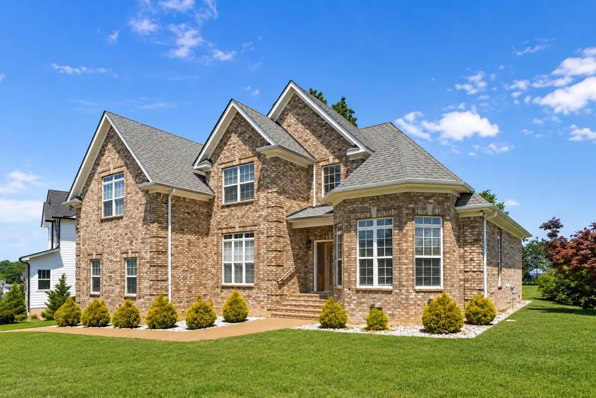 604 Summerbreeze Ln, Antioch, TN 37013 - #1