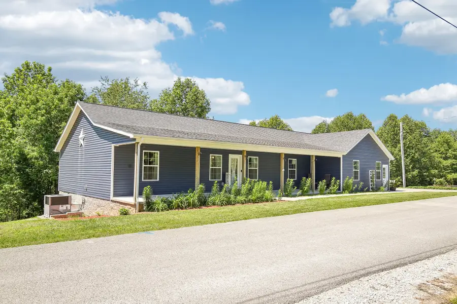 115 Early Morning Dr, Russellville, KY 42276 - #2