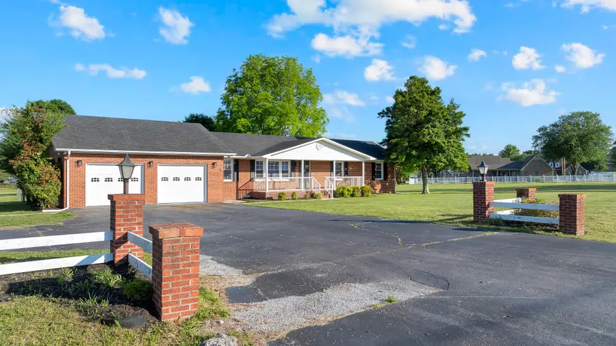 518 Maple Springs Rd, Manchester, TN 37355 - #3