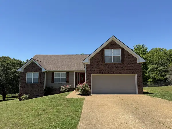 652 Charles Ln, Spring Hill, TN 37174