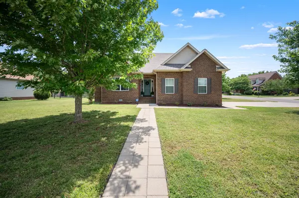 2308 Foxworth Ct, Murfreesboro, TN 37127