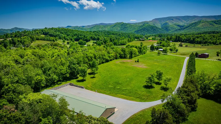 705 Union Chapel Rd, Afton, TN 37616 - #2