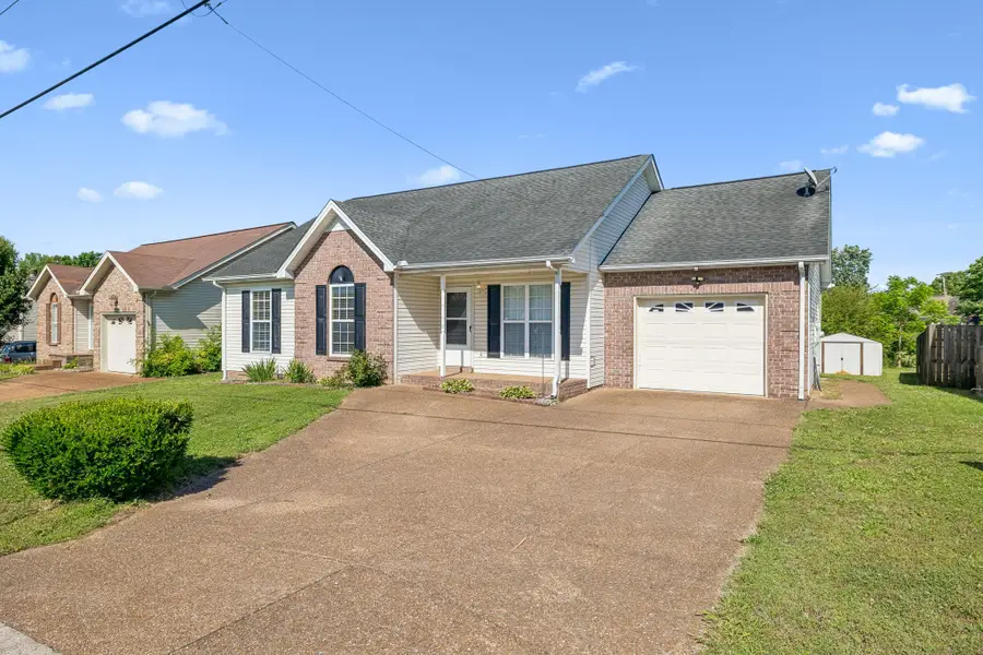 3417 Harbor Hill Pl, Nashville, TN 37214 - #2