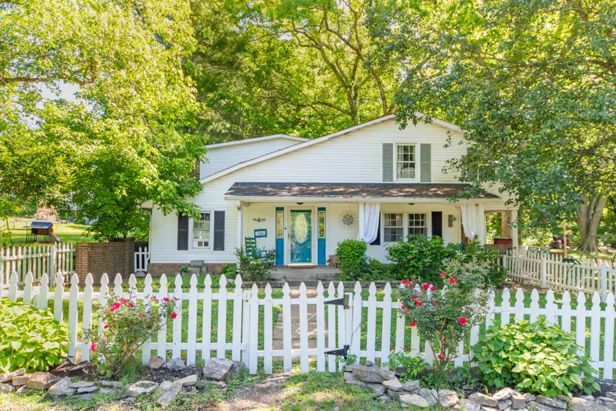 1558 Santa Fe Pike, Columbia, TN 38401 - #3