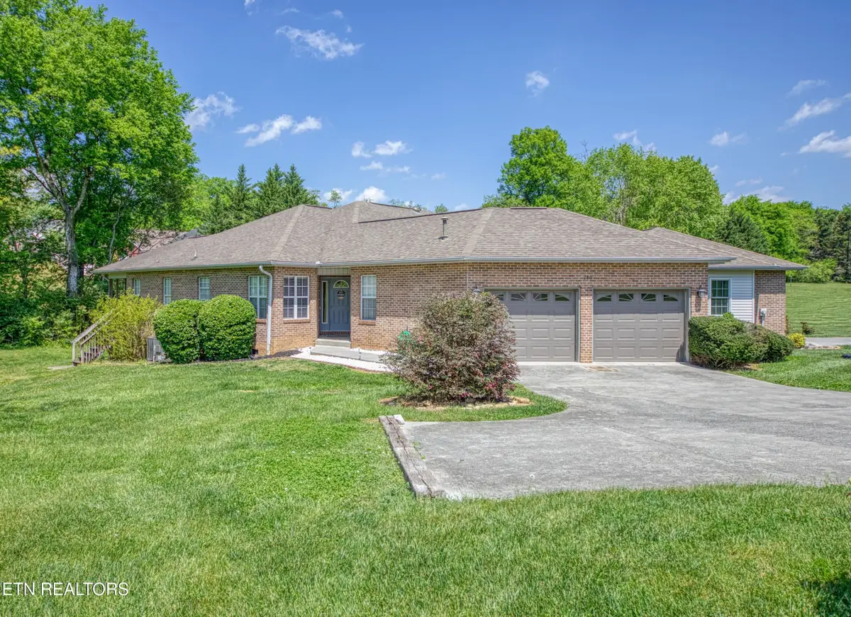 180 Hidden Oaks Lane, Lenoir City, TN 37772 - #1