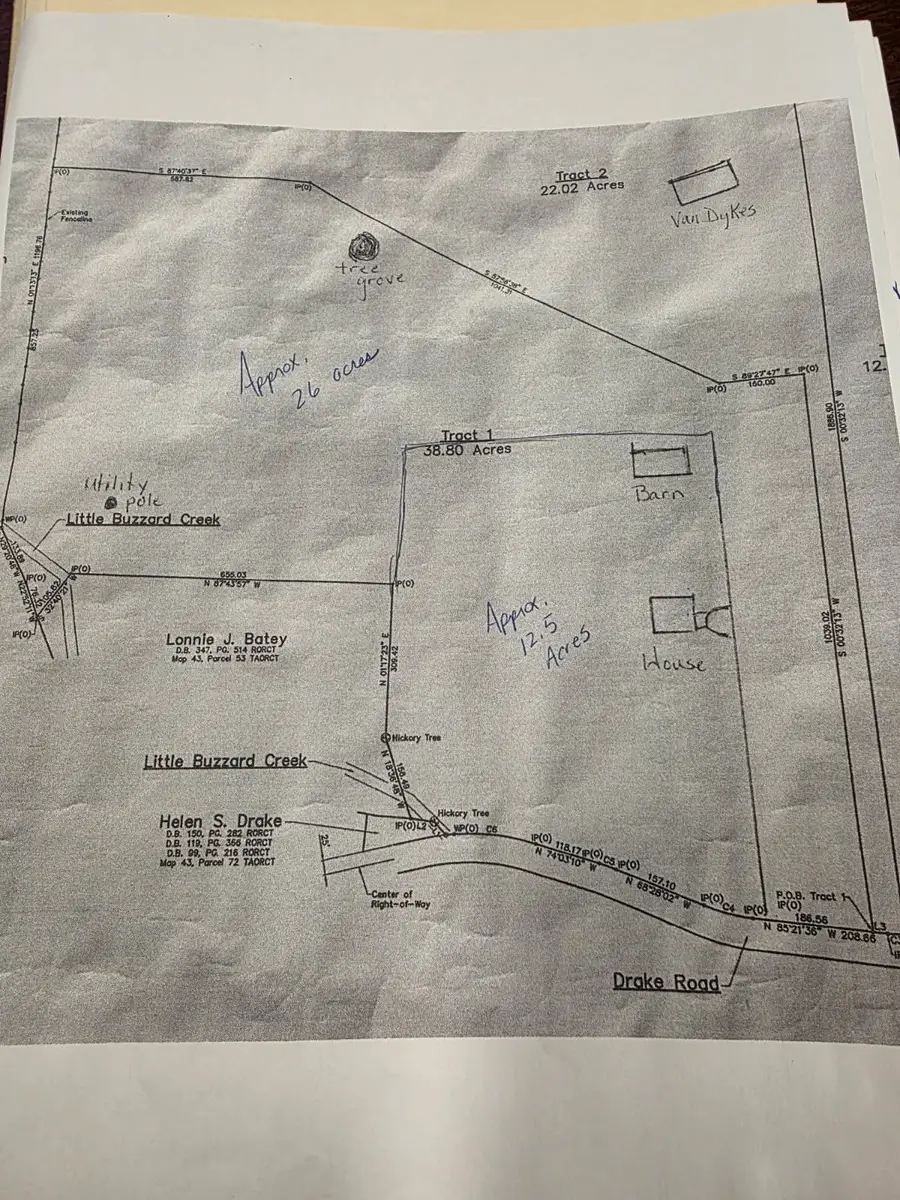 5144 Drake Rd, Cedar Hill, TN 37032 - #2