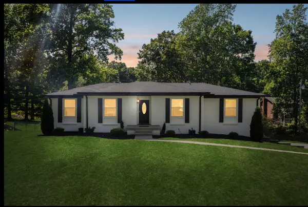 518 Ridgemont Dr, Dickson, TN 37055
