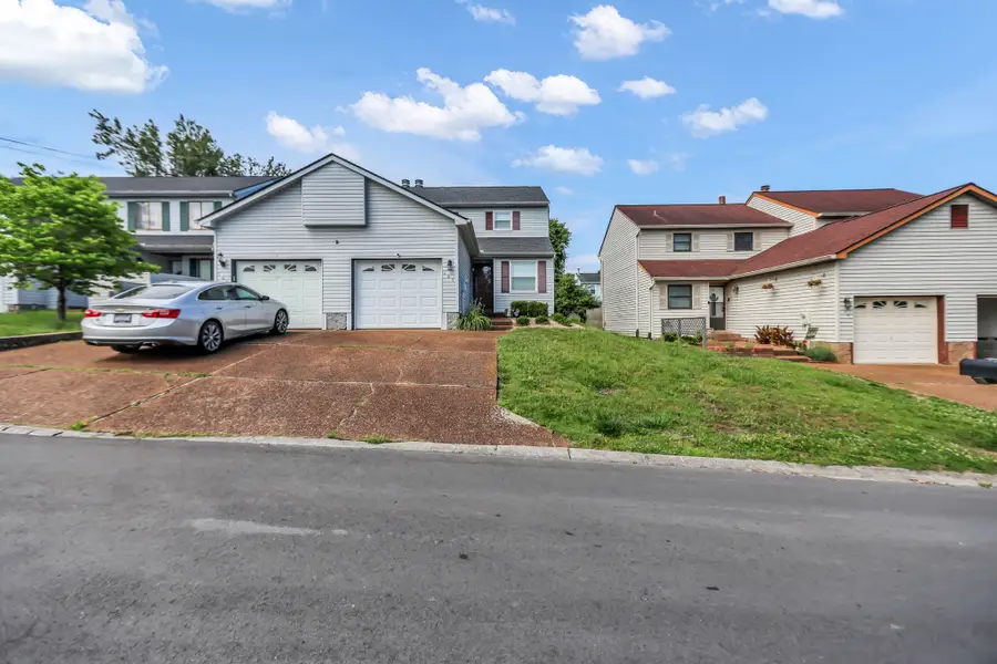107 Maple Way N, Hendersonville, TN 37075 - #2