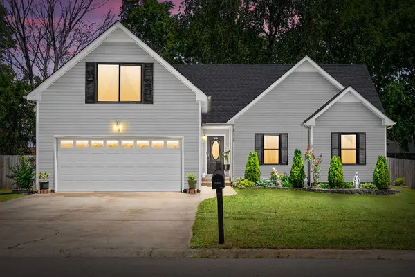 3873 Mackenzie Dr, Clarksville, TN 37042