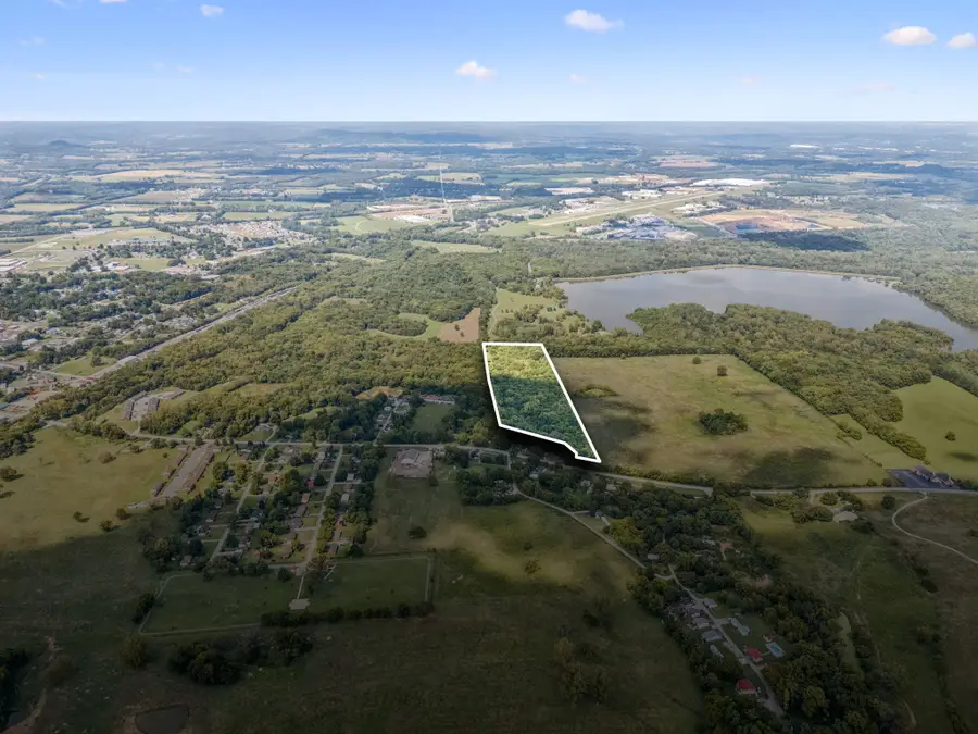 527 Southport Rd, Mount Pleasant, TN 38474 - #2