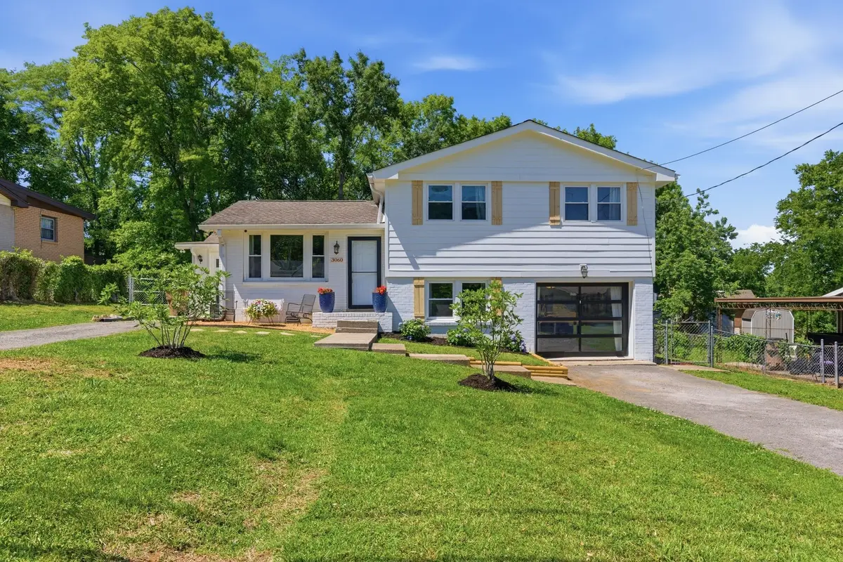 3060 Buenaview Blvd, Nashville, TN 37218 - #1
