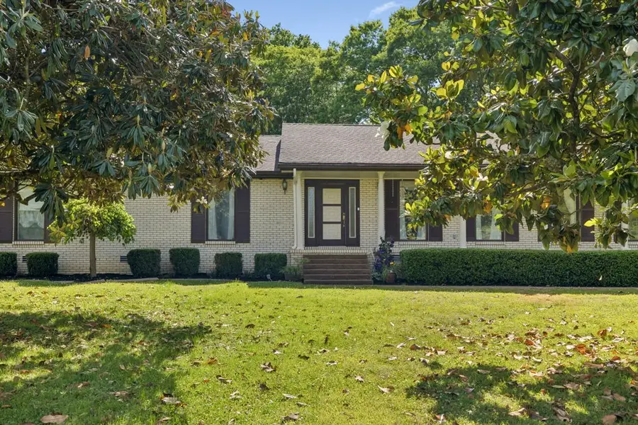500 Lakeshore Dr, Old Hickory, TN 37138 - #2