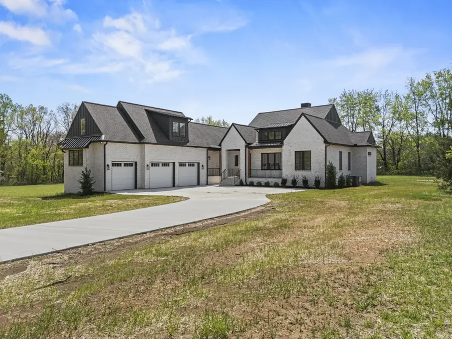 116 Bradley Ln, Cottontown, TN 37048 - #3