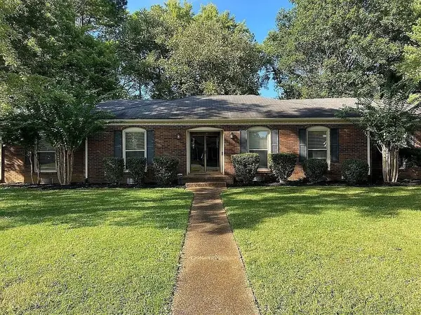 1814 Haynes Dr, Murfreesboro, TN 37129