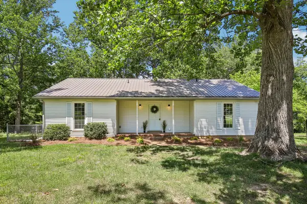 204 Link Rd, Cottontown, TN 37048