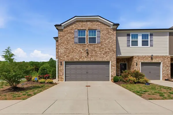 1201 W End Station Dr, Lebanon, TN 37087