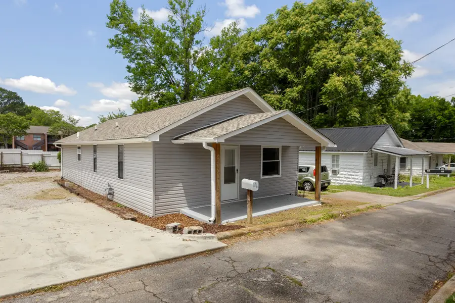 1101 Patterson Dr, Florence, AL 35630 - #2