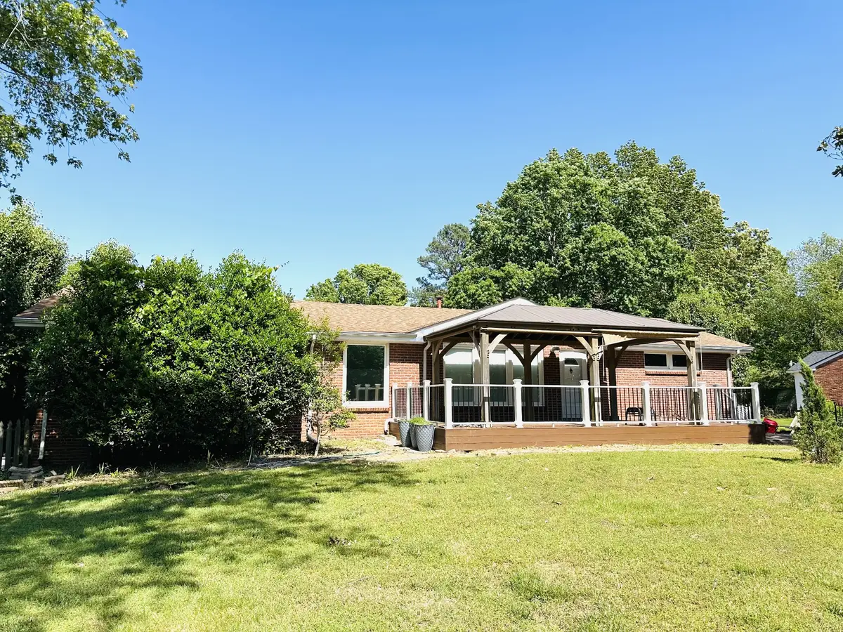1255 Hillwood Dr, Clarksville, TN 37040 - #1