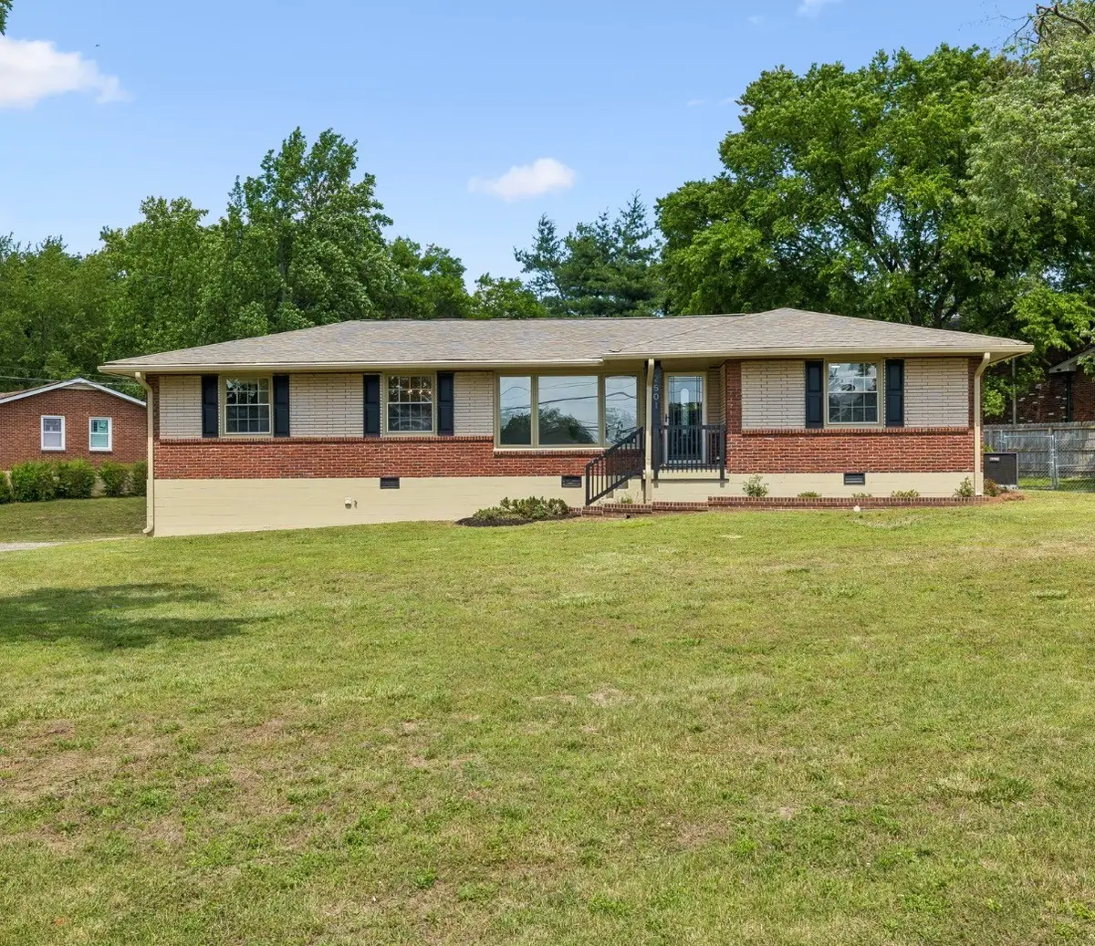 2501 Western Hills Dr, Nashville, TN 37214 - #1