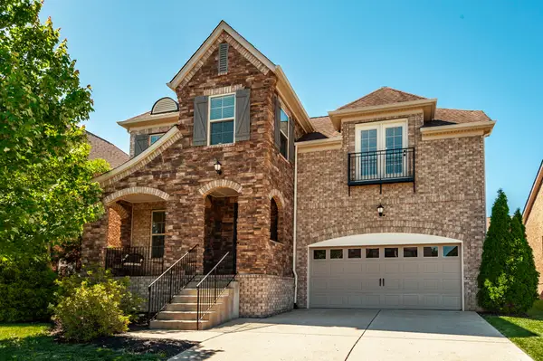 414 Fall Creek Cir, Goodlettsville, TN 37072