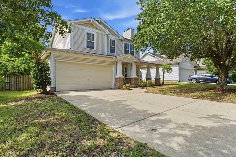 2212 Crescent Valley Ln, Hermitage, TN 37076 - #2