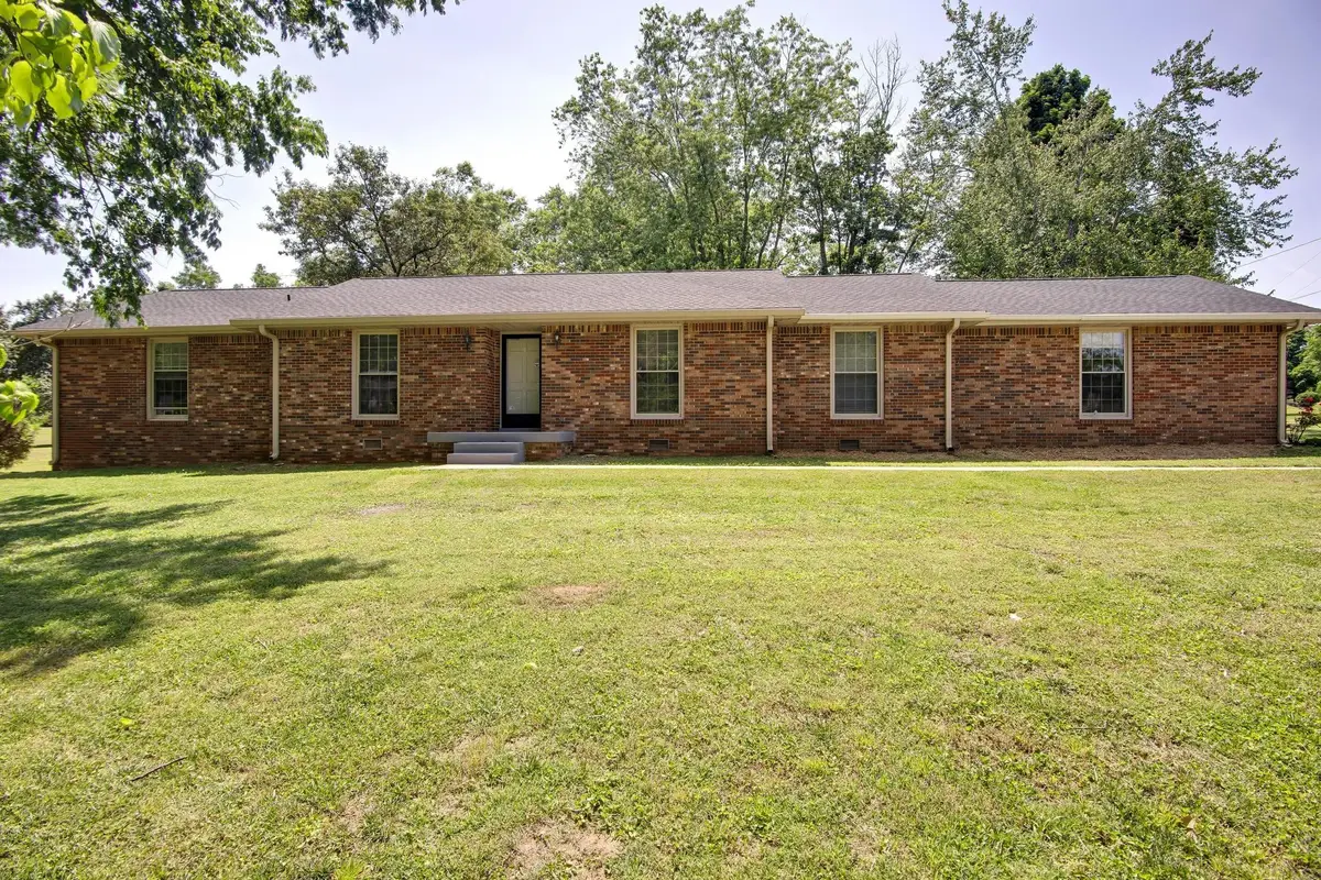 301 Glenwood Dr, Mount Juliet, TN 37122 - #1