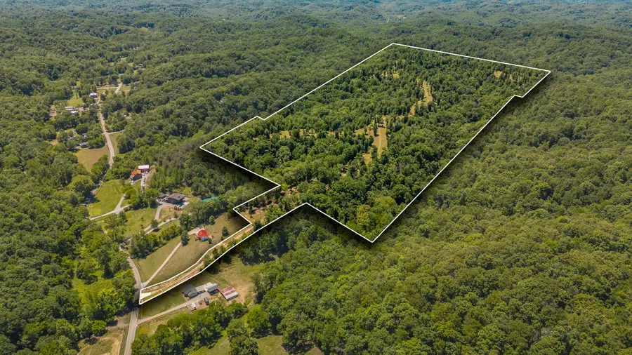 8388 Cub Creek Rd, Nashville, TN 37209 - #2