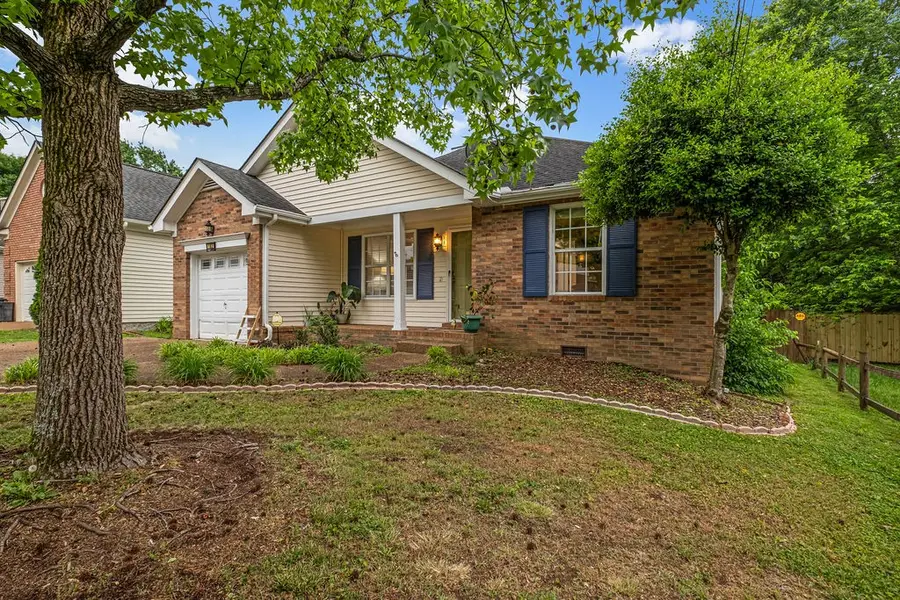 102 Oak Leaf Dr, Hendersonville, TN 37075 - #3