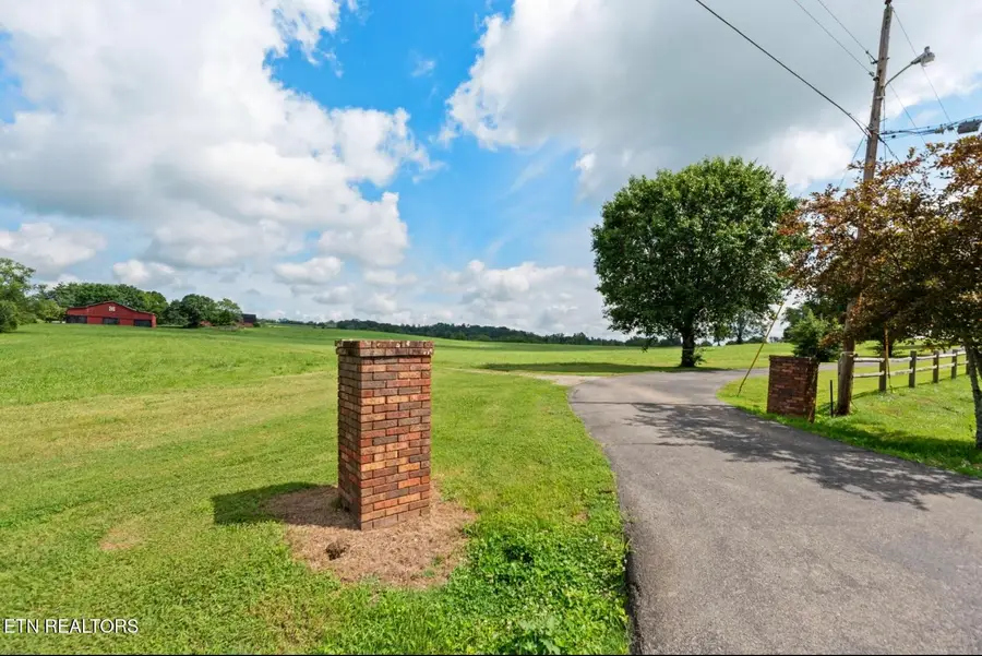 571 Calhoun Drive, Greenback, TN 37742 - #2
