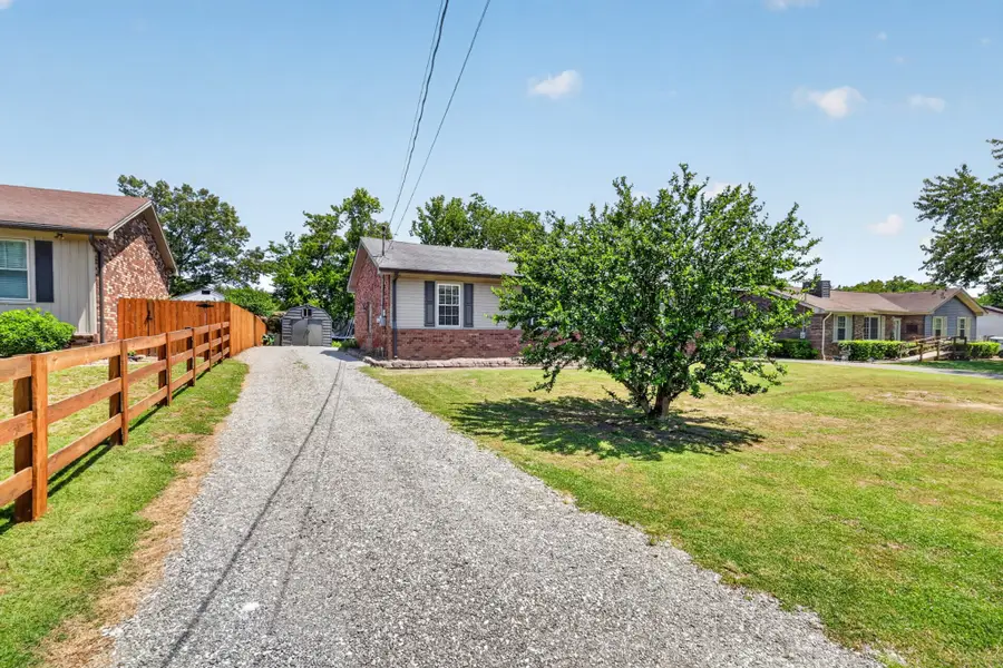 272 Wessington Pl N, Hendersonville, TN 37075 - #2