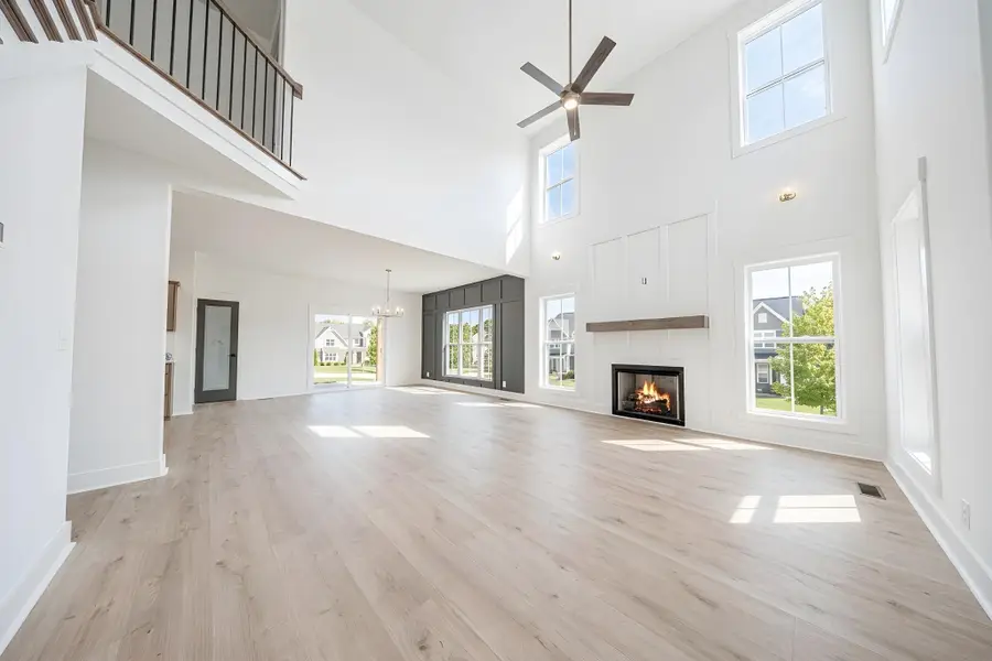 244 Bluebell Dr, Clarksville, TN 37043 - #3