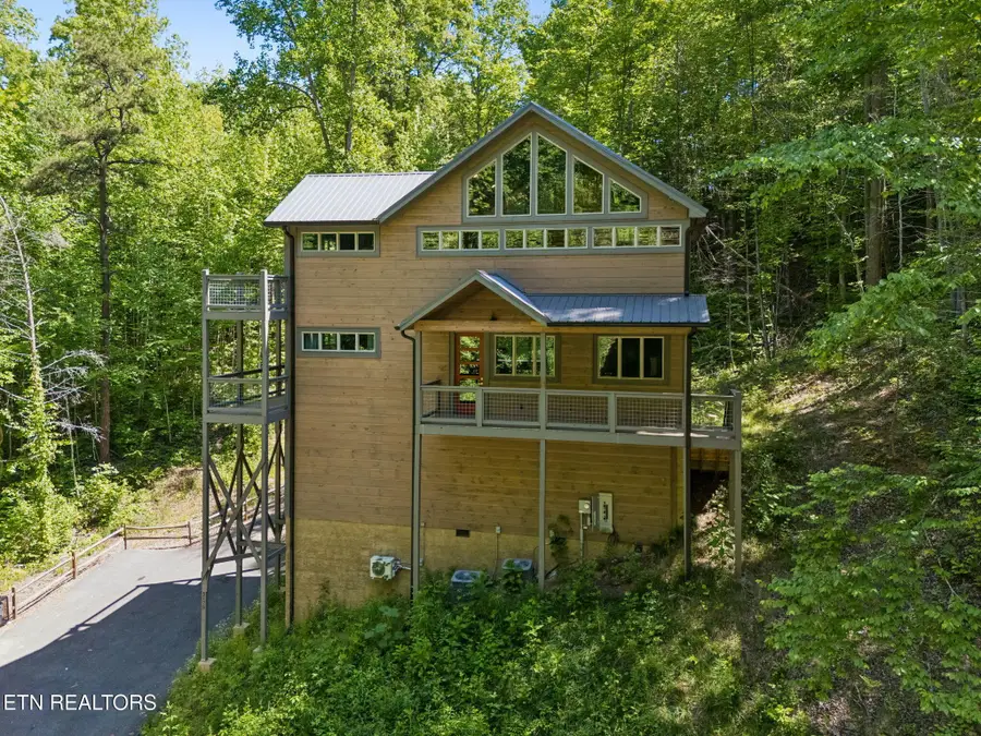 5175 Riversong Way, Sevierville, TN 37876 - #2