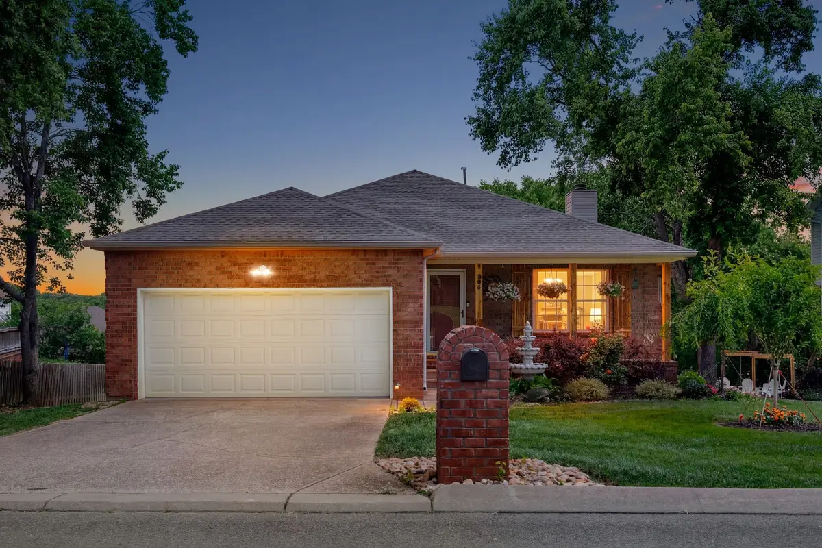 205 Waterview Dr, Hendersonville, TN 37075 - #1