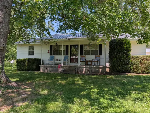 12 Elora Church Rd, Elora, TN 37328