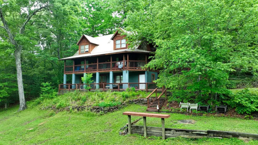 200 Peachtree Lane, Tellico Plains, TN 37385 - #2