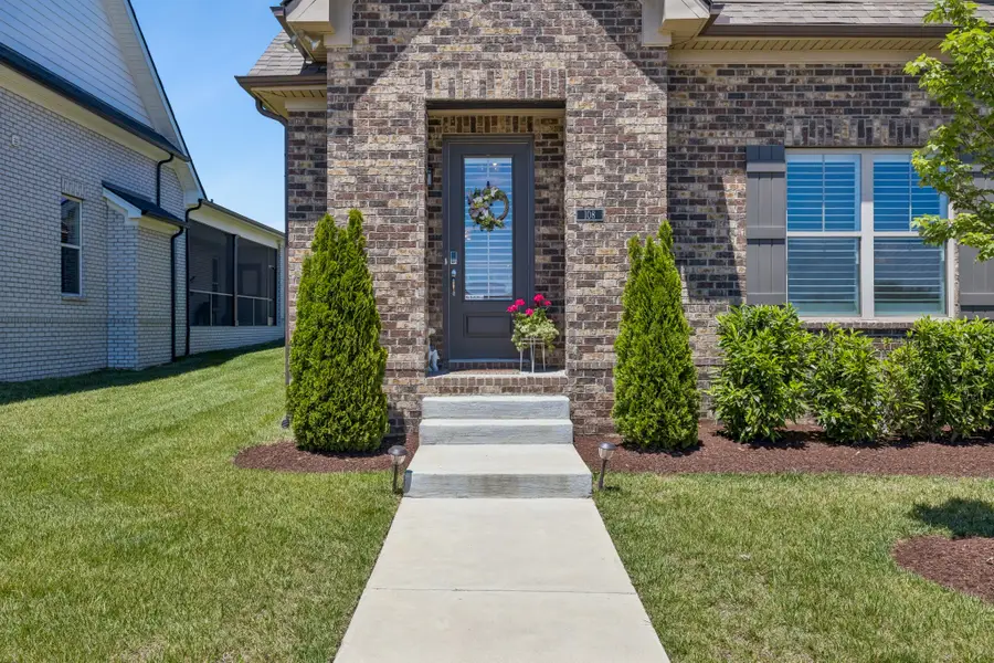 108 Nelson St, Gallatin, TN 37066 - #2