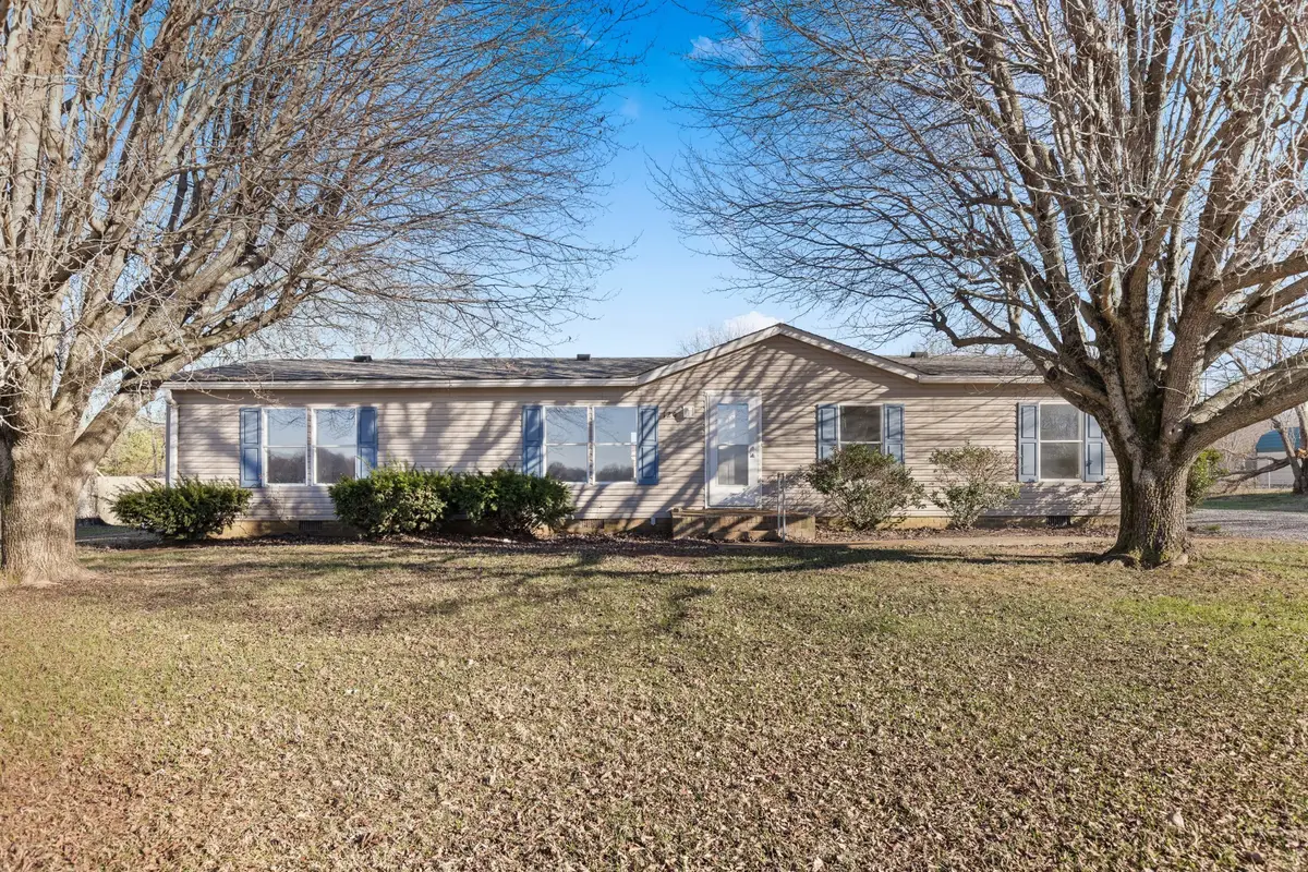 124 Oak Hill Dr, Portland, TN 37148 - #1