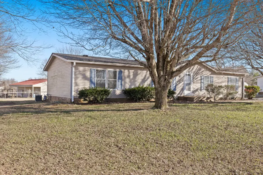 124 Oak Hill Dr, Portland, TN 37148 - #2