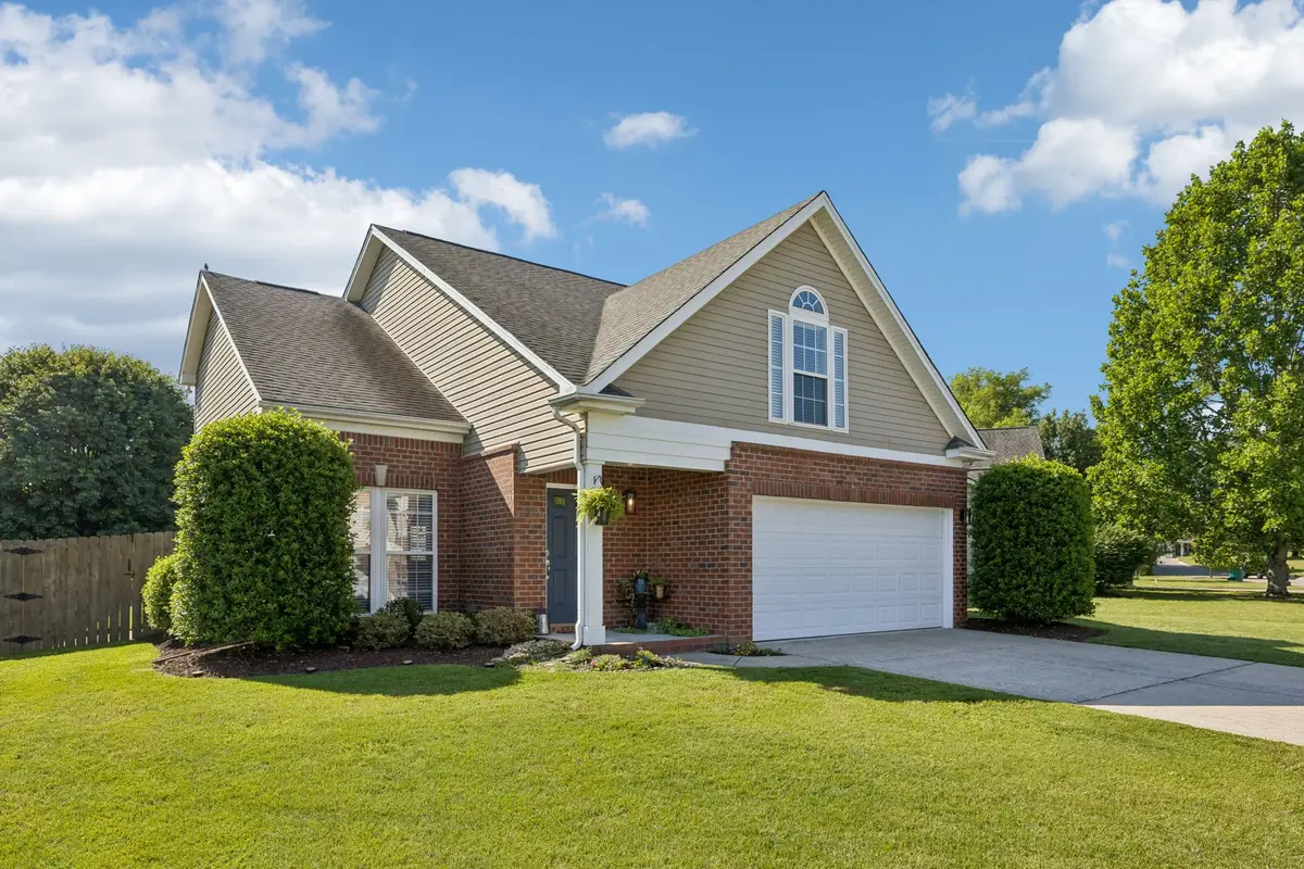 410 Creekside Ln, Spring Hill, TN 37174 - #1