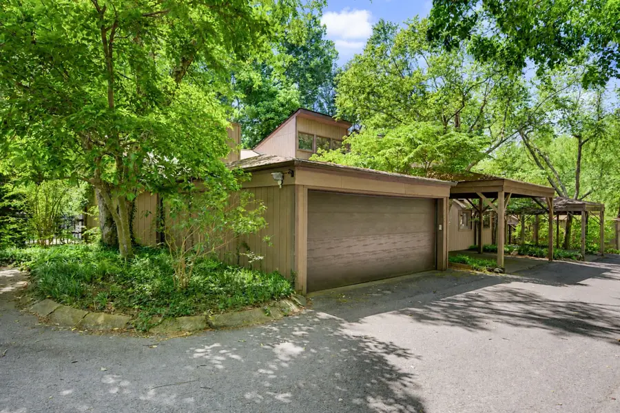 330 Chimney Hl, Nashville, TN 37221 - #3