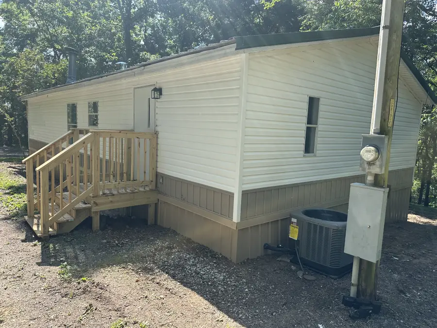 60 Dawson Ln, Gordonsville, TN 38563 - #2