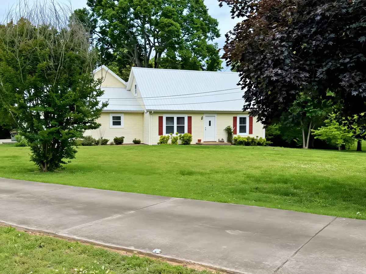 129 Oakland Dr, Gallatin, TN 37066 - #1