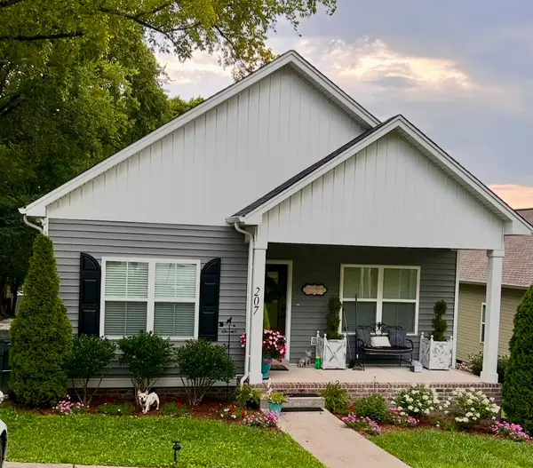 207 Walnut St N, Springfield, TN 37172