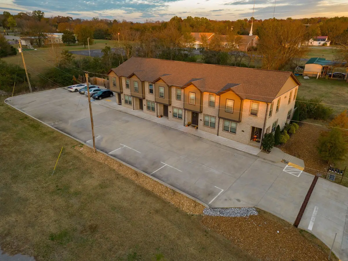 935 Bluebird Rd, Lebanon, TN 37087 - #1