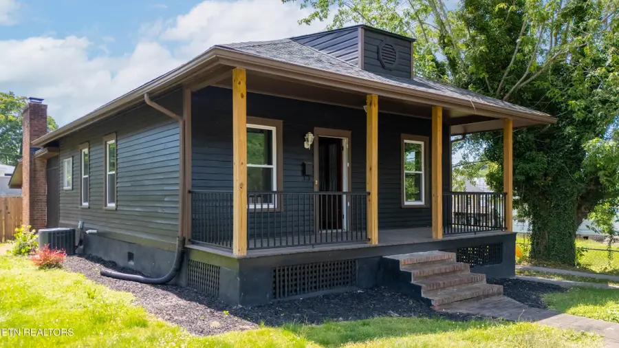 306 E Walden St, La Follette, TN 37766 - #3